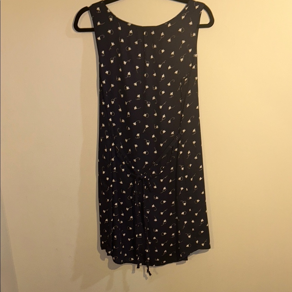Chic Bee Pattern Navy Midi Dress - Picture 3 of 5